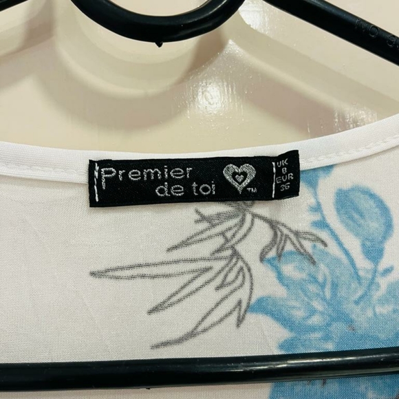 White v neck dress - Picture 9 of 12